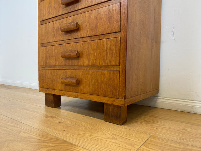 WMK # Formschlichte & gut erhaltene 50er Jahre Kommode aus vollem Eichenholz mit vielen Schubladen & originalen Holzgriffen # Sideboard Wäschekommode Schrank Schubladenkommode Vintage Mid-Century 60er