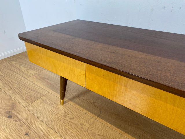 WMK I Schönes langes 50er Jahre Lowboard mit Schubladen und konischen Füßen I Sideboard TV-Lowboard TV Board Bank Fernsehbank Kommode Rack Rockabilly Vintage Mid-Century 60er I Berlin Leipzig München