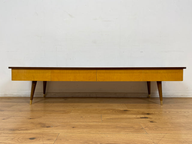 WMK I Schönes langes 50er Jahre Lowboard mit Schubladen und konischen Füßen I Sideboard TV-Lowboard TV Board Bank Fernsehbank Kommode Rack Rockabilly Vintage Mid-Century 60er I Berlin Leipzig München