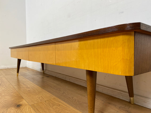 WMK I Schönes langes 50er Jahre Lowboard mit Schubladen und konischen Füßen I Sideboard TV-Lowboard TV Board Bank Fernsehbank Kommode Rack Rockabilly Vintage Mid-Century 60er I Berlin Leipzig München
