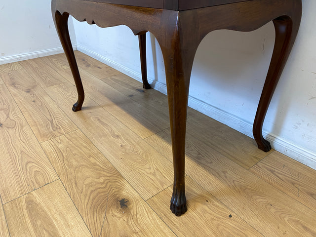 WMK I Eleganter 50er Jahre Sekretär mit ausziehbarer Schreibplatte I Schreibkommode Schreibtisch Schminkkommode Frisierkommode Schreibschrank Chippendale Vintage Mid-Century I Berlin München Frankfurt