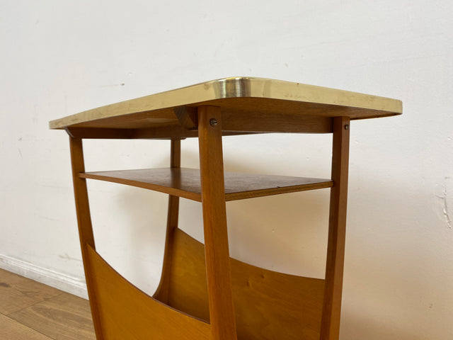 WMK # Sehr schöner 50er Jahre Zeitungstisch auf Rollen mit pflegeleichter Resopal Oberfläche # Beistelltisch Servierwagen Zeitungshalter Zeitungsständer Zeitschriftenständer Ablage Vintage Mid-Century