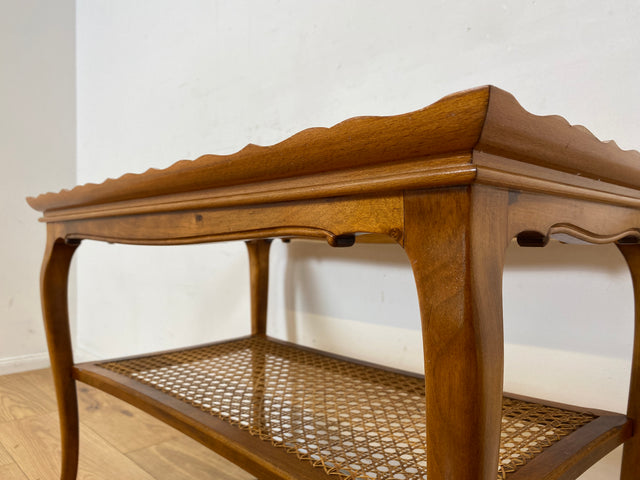 WMK I Eleganter 60er Jahre Chippendale Servierwagen auf Rollen mit Glasplatte & Ablage aus Wiener Geflecht
