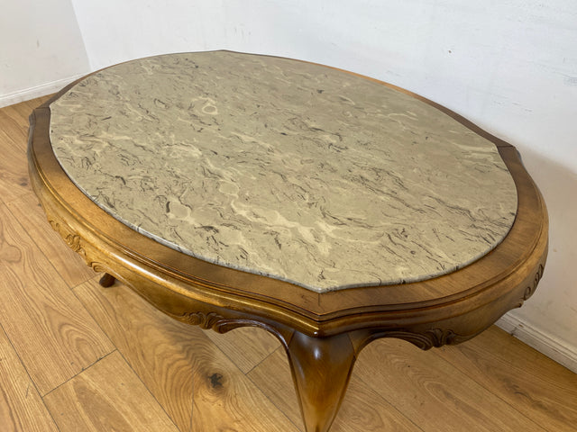 WMK I Handverzierter 60er Jahre Couchtisch im antiken Stil mit Marmorplatte