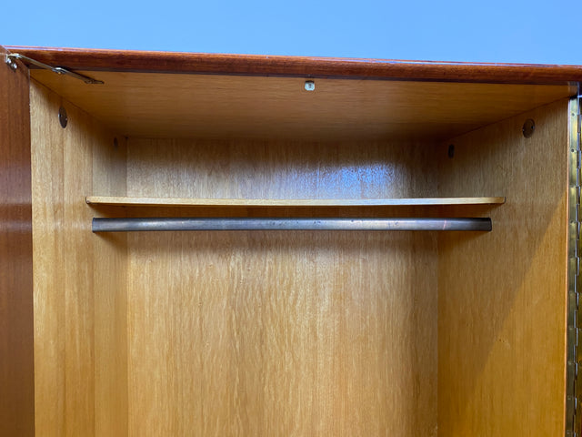 WMK # Formschöner und gut aufgeteilter 60er Jahre Kleiderschrank Modell Dominia von VEB Heidenau # Schrank Schlafzimmerschrank Wardrobe Wäscheschrank DDR Rockabilly Vintage 50er 60er Retro Mid-Century