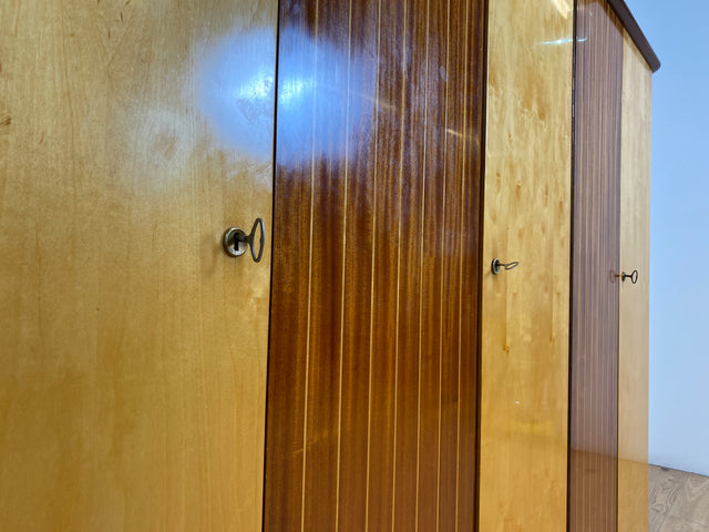 WMK # Formschöner und gut aufgeteilter 60er Jahre Kleiderschrank Modell Dominia von VEB Heidenau # Schrank Schlafzimmerschrank Wardrobe Wäscheschrank DDR Rockabilly Vintage 50er 60er Retro Mid-Century