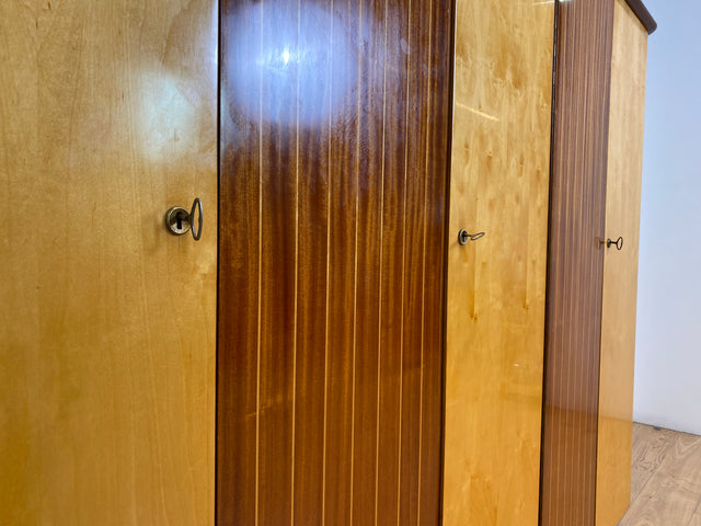 WMK # Formschöner und gut aufgeteilter 60er Jahre Kleiderschrank Modell Dominia von VEB Heidenau # Schrank Schlafzimmerschrank Wardrobe Wäscheschrank DDR Rockabilly Vintage 50er 60er Retro Mid-Century