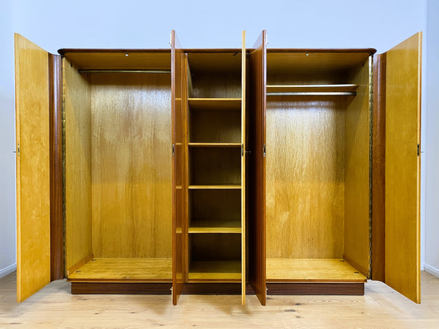 WMK # Formschöner und gut aufgeteilter 60er Jahre Kleiderschrank Modell Dominia von VEB Heidenau # Schrank Schlafzimmerschrank Wardrobe Wäscheschrank DDR Rockabilly Vintage 50er 60er Retro Mid-Century