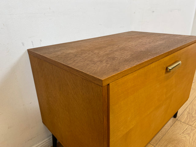 WMK I Hochwertige 60er Jahre Kommode aus vollem Holz mit Klappe & Messinggriff I Schrank Sideboard Lowboard Barkommode Barschrank Wäschekommode Mid-Century Vintage Retro DDR I Berlin Freiburg München