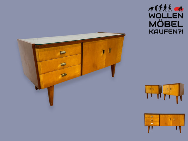 WMK I Schönes und sehr gut erhaltenes 60er Jahre Lowboard mit Schubladen, Glasauflage und Messinggriffen I Kommode Sideboard Wäschekommode TV Lowboard Bank Mid-Century Vintage I Berlin Sachsen Bayern