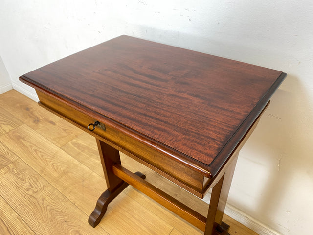WMK I Zauberhafter 60er Jahre Nähtisch im antiken Stil mit Klappe & Fächern I Nähkommode Beistelltisch Tischchen Ablage Schmuckkasten Konsole Truhe Schminktisch Jugendstil Vintage Berlin München Bonn