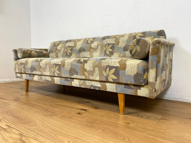 WMK I Stilvolles 60er Jahre Schlafsofa von VEB Hellerau mit freundlichem späterem Bezug und passenden Kissen I Sofa Couch Schlafcouch Klappcouch Daybed Sitzgarnitur Mid-Century Vintage Berlin Hof Ulm