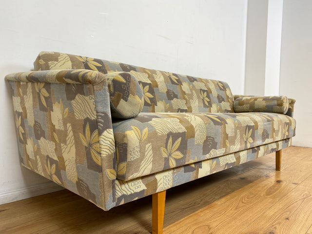 WMK I Stilvolles 60er Jahre Schlafsofa von VEB Hellerau mit freundlichem späterem Bezug und passenden Kissen I Sofa Couch Schlafcouch Klappcouch Daybed Sitzgarnitur Mid-Century Vintage Berlin Hof Ulm