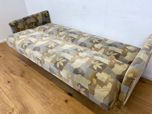 WMK I Stilvolles 60er Jahre Schlafsofa von VEB Hellerau mit freundlichem späterem Bezug und passenden Kissen I Sofa Couch Schlafcouch Klappcouch Daybed Sitzgarnitur Mid-Century Vintage Berlin Hof Ulm