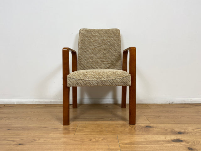 WMK # 1/3 Formschöner, bequemer & sehr gut erhaltener Mid-Century Sessel mit hellem Originalbezug & Teakholz Rahmen # Stuhl Sessel Lesesessel Armchair Armlehnsessel Schreibtischstuhl Vintage 60er 70er