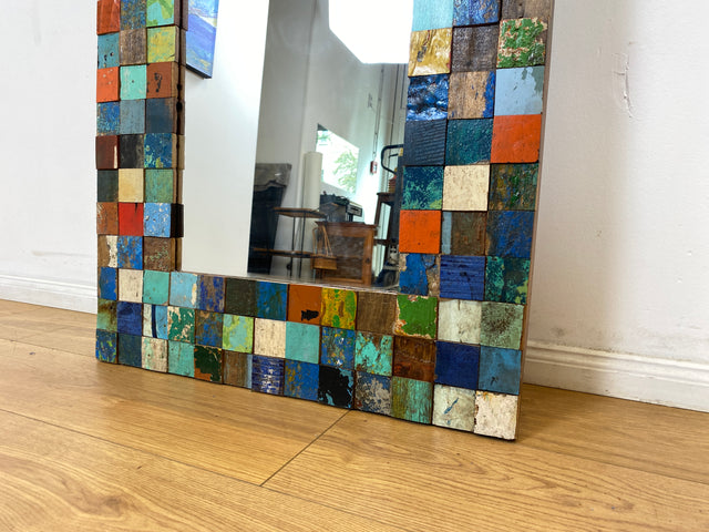 Boatwood by WMK # Einzigartiger 65x200cm großer Wandspiegel aus altem Bootsholz, ein handgefertigtes Unikat in Originalfarben # bunter Spiegel Standspiegel Mirror Flurspiegel Treibholz Bootsmöbel