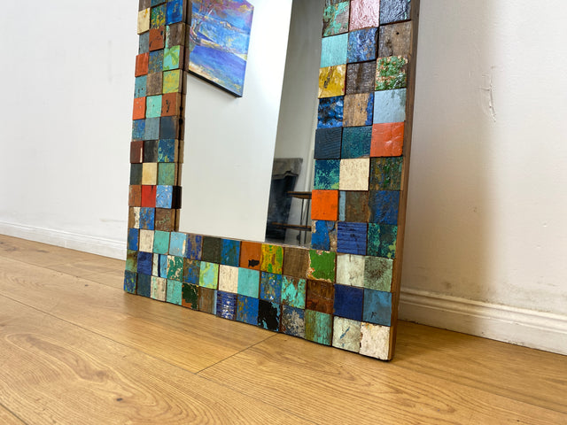 Boatwood by WMK # Einzigartiger 65x200cm großer Wandspiegel aus altem Bootsholz, ein handgefertigtes Unikat in Originalfarben # bunter Spiegel Standspiegel Mirror Flurspiegel Treibholz Bootsmöbel