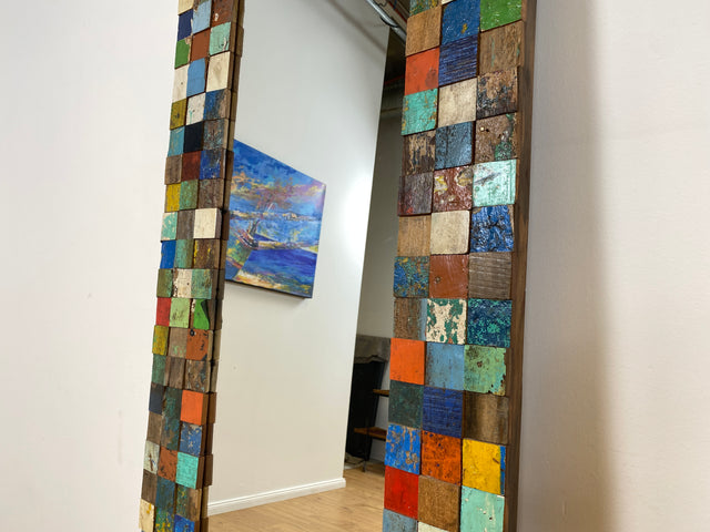 Boatwood by WMK # Einzigartiger 65x200cm großer Wandspiegel aus altem Bootsholz, ein handgefertigtes Unikat in Originalfarben # bunter Spiegel Standspiegel Mirror Flurspiegel Treibholz Bootsmöbel