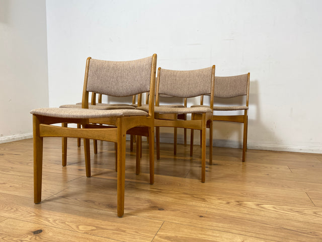 WMK I 6er Set skandinavischer Designerstühle von Johannes Andersen aus Eiche mit beigem Originalbezug