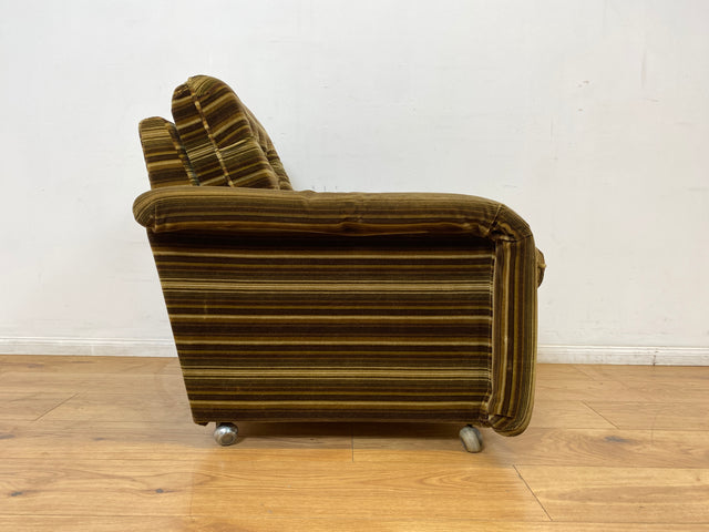 WMK I Formschöner & gemütlicher 70er Jahre Space Age Sessel mit grün-braun gestreiftem Originalbezug I Armchair Clubsessel Loungesessel Lesesessel Sitzgarnitur Retro Vintage Berlin Hannover Stuttgart