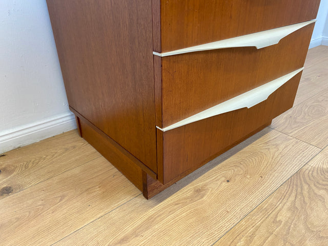 WMK # Very nice and well-preserved 70s chest of drawers with drawers and elegant original handles # Cupboard Chest of drawers Laundry chest Sideboard Cabinet Bedside table Vintage Mid-Century Retro