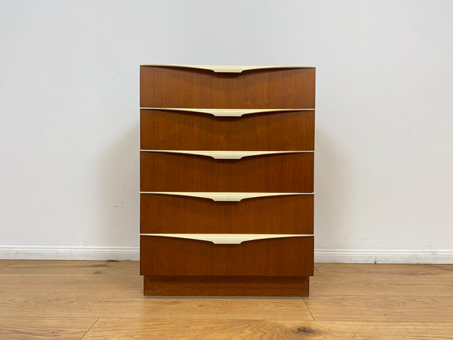 WMK # Very nice and well-preserved 70s chest of drawers with drawers and elegant original handles # Cupboard Chest of drawers Laundry chest Sideboard Cabinet Bedside table Vintage Mid-Century Retro