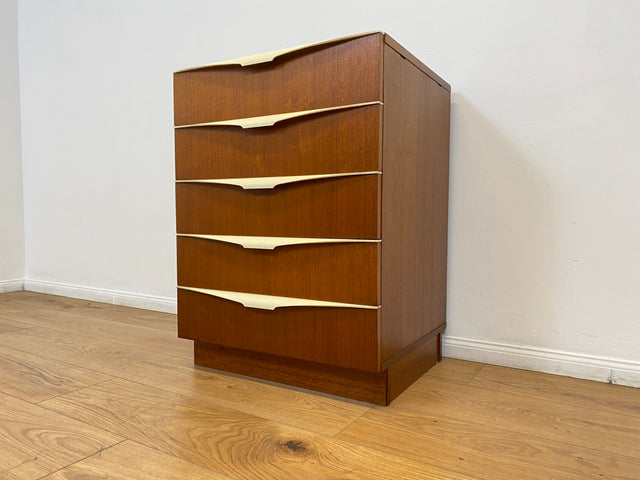 WMK # Very nice and well-preserved 70s chest of drawers with drawers and elegant original handles # Cupboard Chest of drawers Laundry chest Sideboard Cabinet Bedside table Vintage Mid-Century Retro