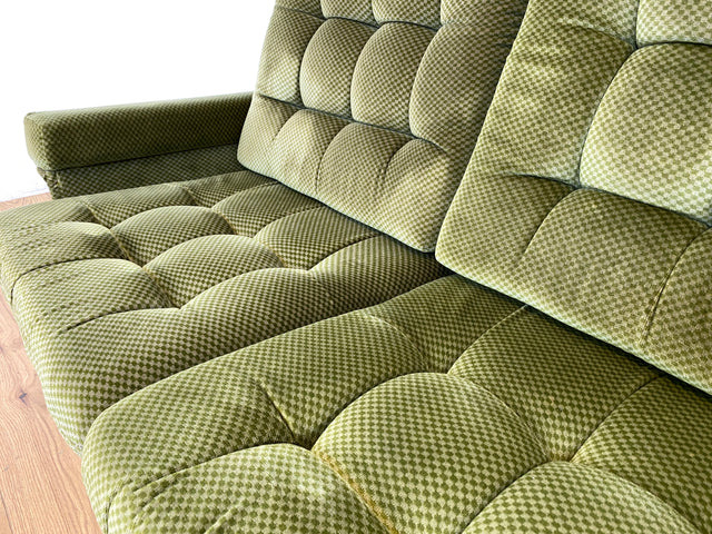 WMK I Schönes und äußerst gemütliches modulares 70er Jahre Ecksofa mit grünem gestepptem Originalbezug I Couch Eckcouch Sitzecke Wohnzimmer Polstergarnitur Retro Vintage Berlin Passau Leipzig Nürnberg