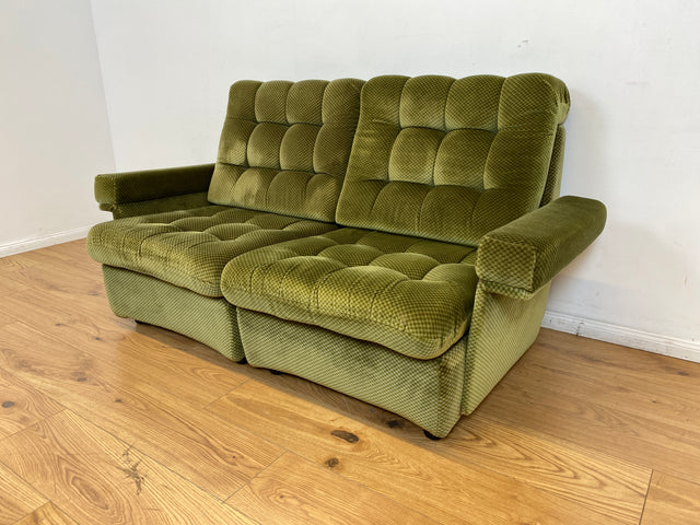 WMK I Schönes und äußerst gemütliches modulares 70er Jahre Ecksofa mit grünem gestepptem Originalbezug I Couch Eckcouch Sitzecke Wohnzimmer Polstergarnitur Retro Vintage Berlin Passau Leipzig Nürnberg
