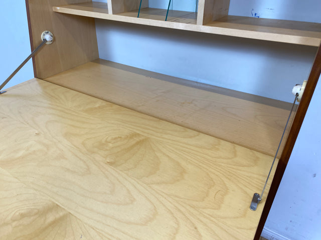 WMK I Stilvoller 70er Jahre Sekretär mit stabiler Schreibklappe und toller Maserung I Schreibschrank Desk Schreibkommode Schreibtisch Kommode Schrank Vintage Retro Mid-Century Berlin Dresden Hessen