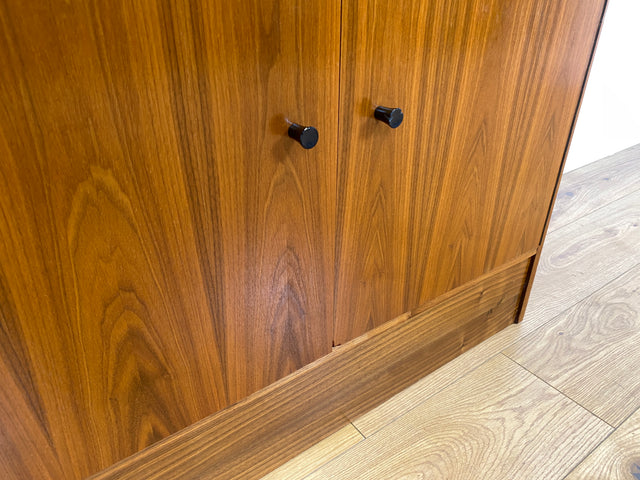 WMK I Stilvoller 70er Jahre Sekretär mit stabiler Schreibklappe und toller Maserung I Schreibschrank Desk Schreibkommode Schreibtisch Kommode Schrank Vintage Retro Mid-Century Berlin Dresden Hessen