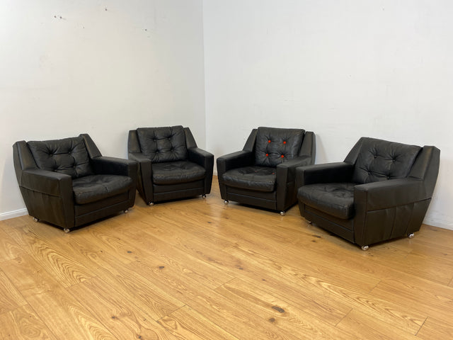 WMK # 1/4 Stilvoller & gut erhaltener 70er Jahre Sessel auf Rollen mit gestepptem schwarzem Skai Bezug # Armchair Ledersessel Clubsessel Sitzgarnitur Kunstleder Leder Retro Vintage Berlin Hamburg 60er
