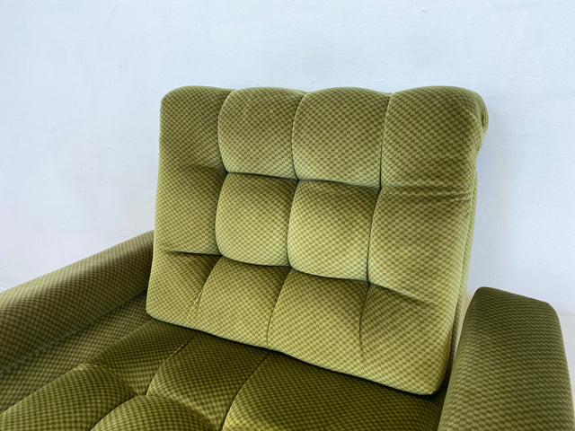 WMK I Hübscher und sehr gemütlicher 70er Jahre Sessel mit grünem gestepptem Originalbezug I Clubsessel Polstersessel Sitzgarnitur Wohnzimmer Polstergarnitur Retro Vintage Berlin Hamburg Leipzig Bremen