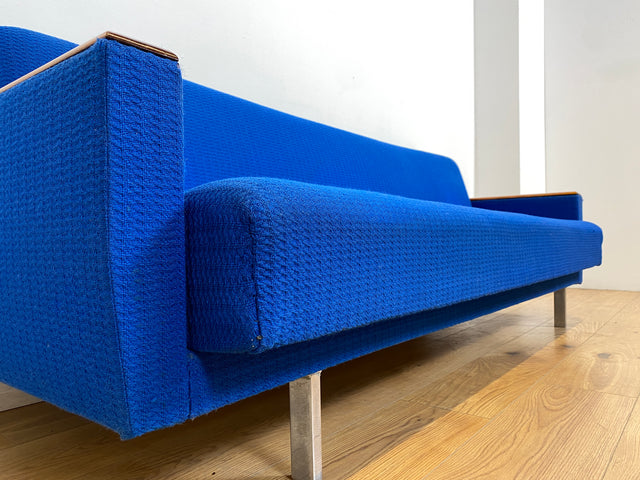 WMK # Blauer wird's nicht! Sehr schönes und bequemes 70er Jahre Sofa in kräftigem Blau mit Schlaffunktion und Bettwäschefach # Couch Schlafcouch Klappsofa Klappcouch Daybed Mid-Century Retro Vintage
