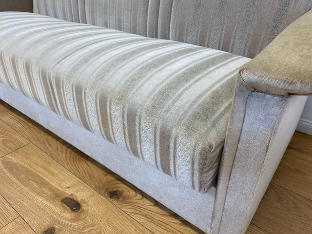 WMK # Gemütliches und gut erhaltenes 70er Jahre Sofa mit Schlaffunktion, Bettwäschefach, bequemen Federkern und grau beigem Originalbezug # Couch Schlafsofa Schlafcouch Klappcouch Retro Vintage Berlin