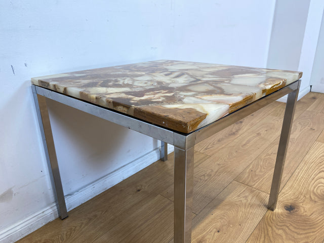 WMK I Stilvoller 70er Jahre Space Age Couchtisch mit charaktervoller Onyx Platte auf Chrom Tischgestell I Wohnzimmertisch Coffee Table Marmor Hollywood Regency Vintage Berlin Köln München Hamburg 60er