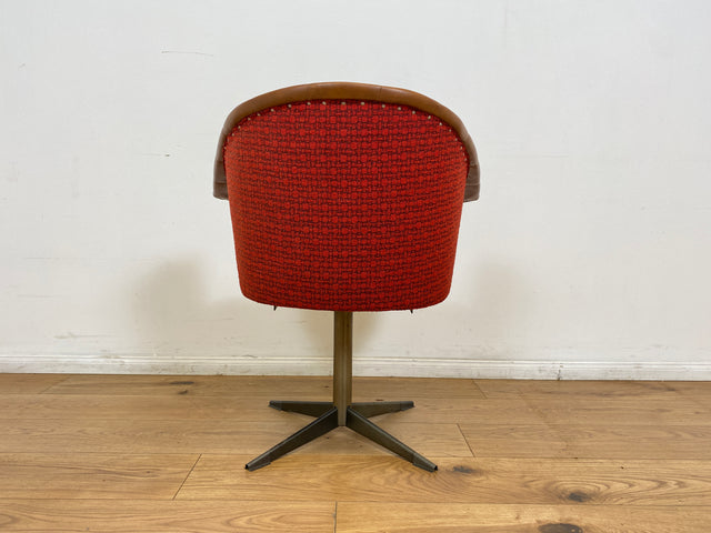 WMK # 1/2 Kultiger & gut erhaltener 70er Jahre Space Age Drehsessel mit Originalbezug und Kunstleder Umrahmung # Sessel Armchair Stuhl Clubsessel Schalensessel Cocktailsessel Lesesessel Vintage Retro