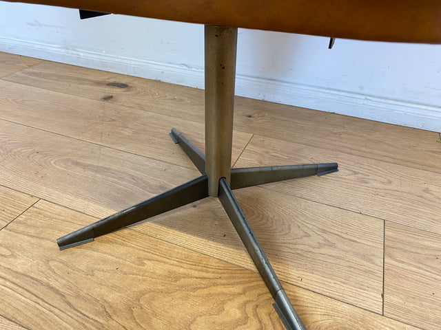 WMK # 1/2 Kultiger & gut erhaltener 70er Jahre Space Age Drehsessel mit Originalbezug und Kunstleder Umrahmung # Sessel Armchair Stuhl Clubsessel Schalensessel Cocktailsessel Lesesessel Vintage Retro