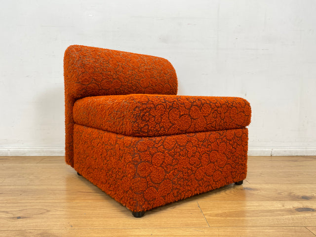 WMK I Kultiges 70er Jahre Space Age Modular Sofa aus 2 Sessel mit grandiosem orangem Originalbezug & Staufächern
