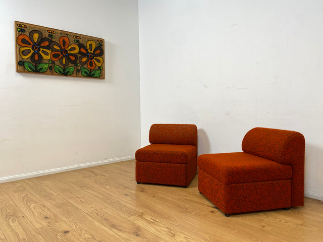 WMK I Kultiges 70er Jahre Space Age Modular Sofa aus 2 Sessel mit grandiosem orangem Originalbezug & Staufächern