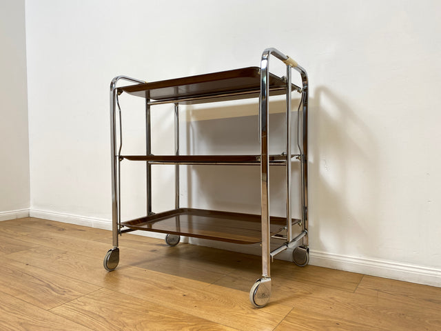 WMK # Kultiger & gut erhaltener faltbarer 1970er Jahre Servierwagen mit Chromgestell & auf Rollen # Teewagen Barwagen Klapptisch Beistelltisch Couchtisch Space Age Vintage Industrial Design 70er Retro