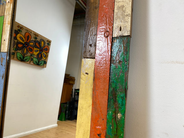 Boatwood by WMK I 70x180cm großer Spiegel I handgefertigtes Unikat aus altem Bootsholz in Originalfarben I bunter Wandspiegel Standspiegel Ganzkörperspiegel Flurspiegel Garderobe Berlin Köln Hannover