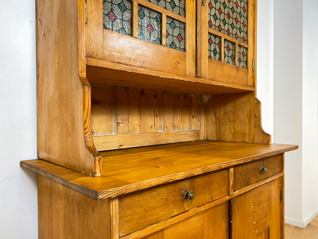 WMK I Wunderschöne antike Anrichte aus vollem Holz mit bunter floraler Bleiverglasung I Schrank Büffet Büfett Küchenschrank Küchenanrichte Jugendstil Vintage Bauern Weichholz Berlin Hannover Dresden