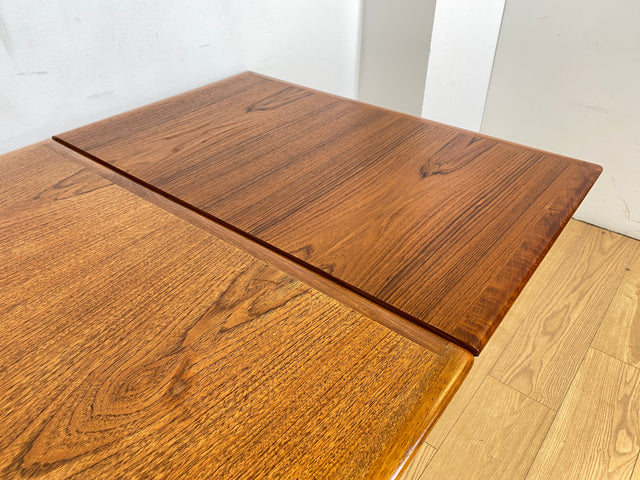 WMK I Stilvoller ausziehbarer skandinavischer Mid-Century Designer Esstisch von Aulum Møbelfabrik in Teakholz I Tisch Holztisch Ausziehtisch Dining Table Danish Design Vintage Teak Berlin Dresden Köln