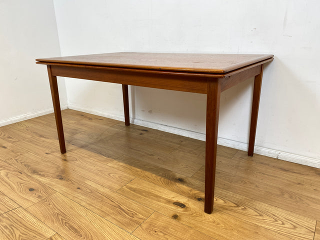 WMK I Stilvoller ausziehbarer skandinavischer Mid-Century Designer Esstisch von Aulum Møbelfabrik in Teakholz I Tisch Holztisch Ausziehtisch Dining Table Danish Design Vintage Teak Berlin Dresden Köln