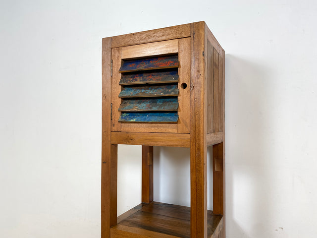 Boatwood by WMK I Besonderes Regal mit Lamellentüren I Handmade Unikat aus altem Bootsholz I Teakholz massiv I Holzregal Bücherregal Bücherschrank Küchenregal Badschrank Badregal Flurregal Berlin Kiel