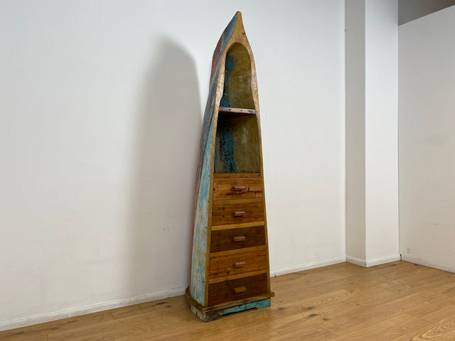 Boatwood by WMK # Einzigartiger Bücherschrank aus echtem Einbaum I ein handgefertigtes Unikat in Originalfarben I Regal Kommode Holzregal Eck Schubladen Bücher Schrank Fischer Boot Schiff Sylt Usedom