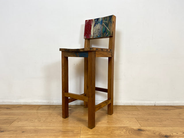 Boatwood by WMK I 1/3 Schöner bunter Barhocker I ein handmade Unikat aus altem Bootsholz l Teakholz massiv I Hocker Sitzhocker Küchenstuhl Holzstuhl Stuhl Bar Stool Hausbar Gastro Berlin Rostock Sylt