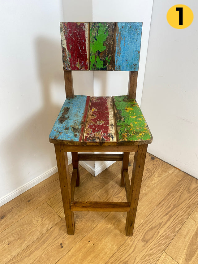 Boatwood by WMK I 1/3 Schöner bunter Barhocker I ein handmade Unikat aus altem Bootsholz l Teakholz massiv I Hocker Sitzhocker Küchenstuhl Holzstuhl Stuhl Bar Stool Hausbar Gastro Berlin Rostock Sylt
