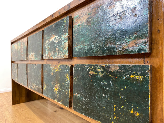 Boatwood by WMK I Einzigartige Anrichte aus altem Bootsholz in Originalfarben I handgefertigtes Unikat I Teakholz massiv I mit Schubladen I Schrank Kommode Sideboard Küchen Wäsche Apotheker Bootsmöbel